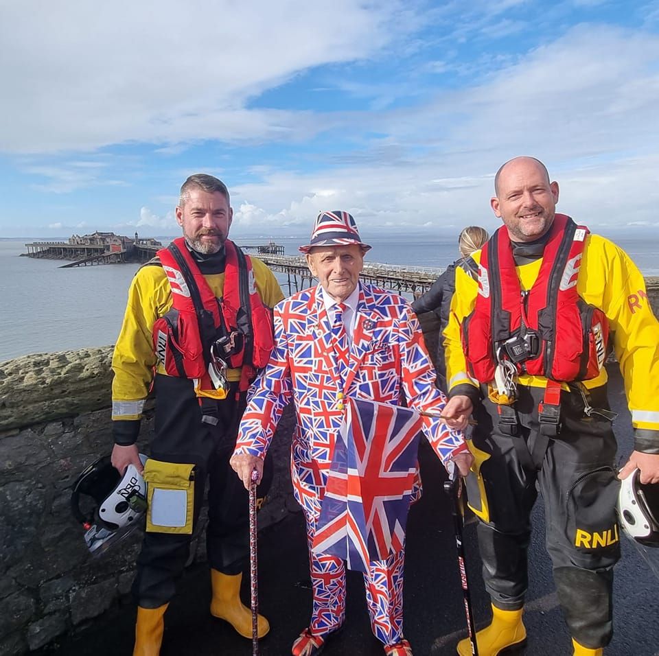 Weston-super-Mare SEO Local Google Somerset Ranking Specialist Terry October 21 2022 Birnbeck Pier RNLI